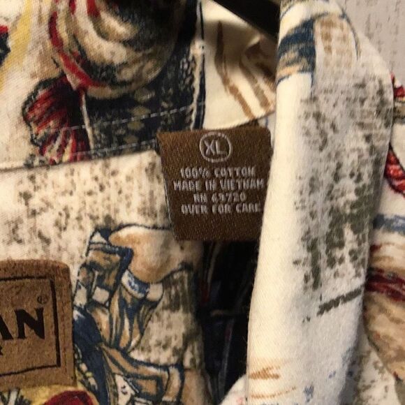 Button down, Santo goes fishing by Magellan size extra large - Picture 7 of 7